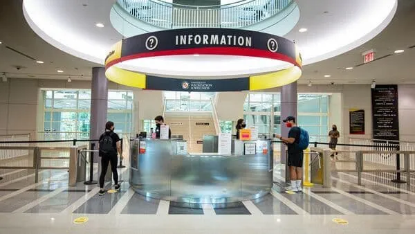 Students at the Eppley Recreation Center Information Desk