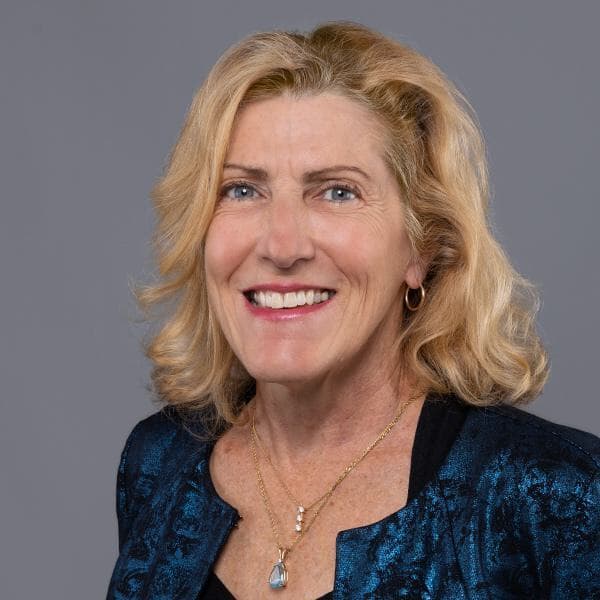 Photo of Lynn Mullineaux